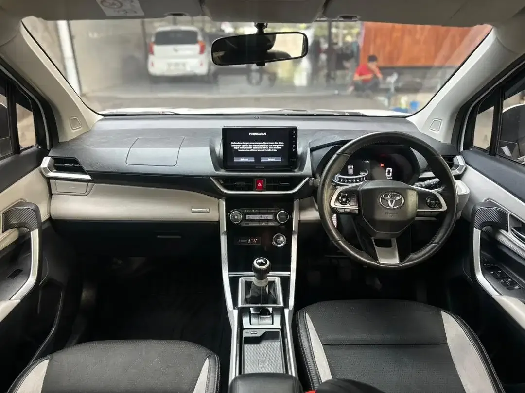 AVANZA VELOZ 2022 MANUAL LOW KM ISTIMEWA SIAP PAKAI - Image 8 of 10