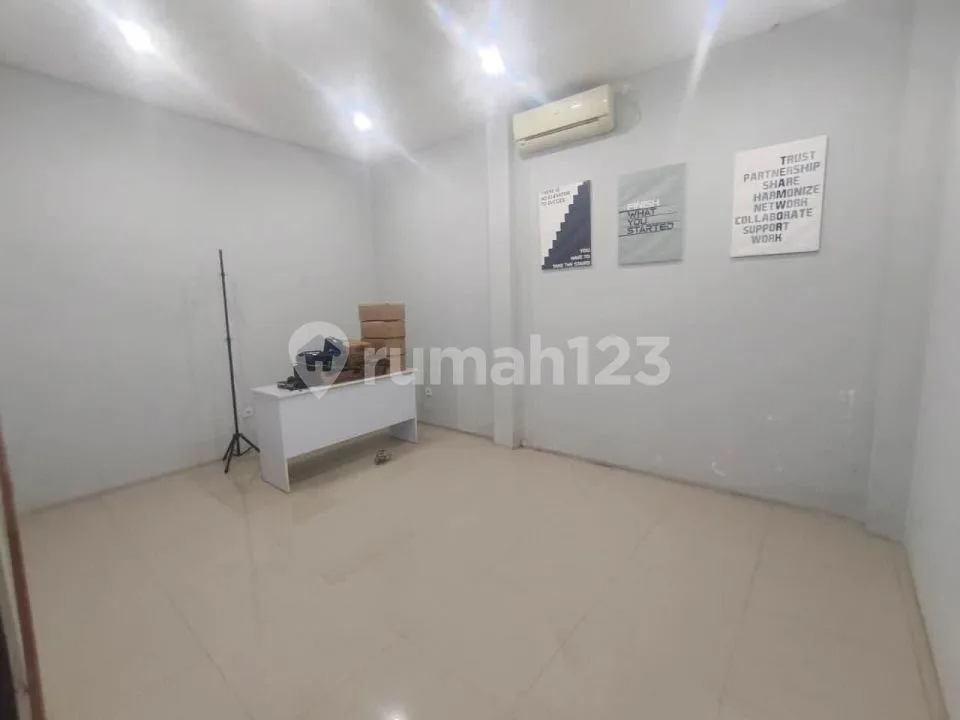 Ruko Strategis Cocok untuk Bisnis Mainroad Area Denpasar Barat - Image 3 of 4