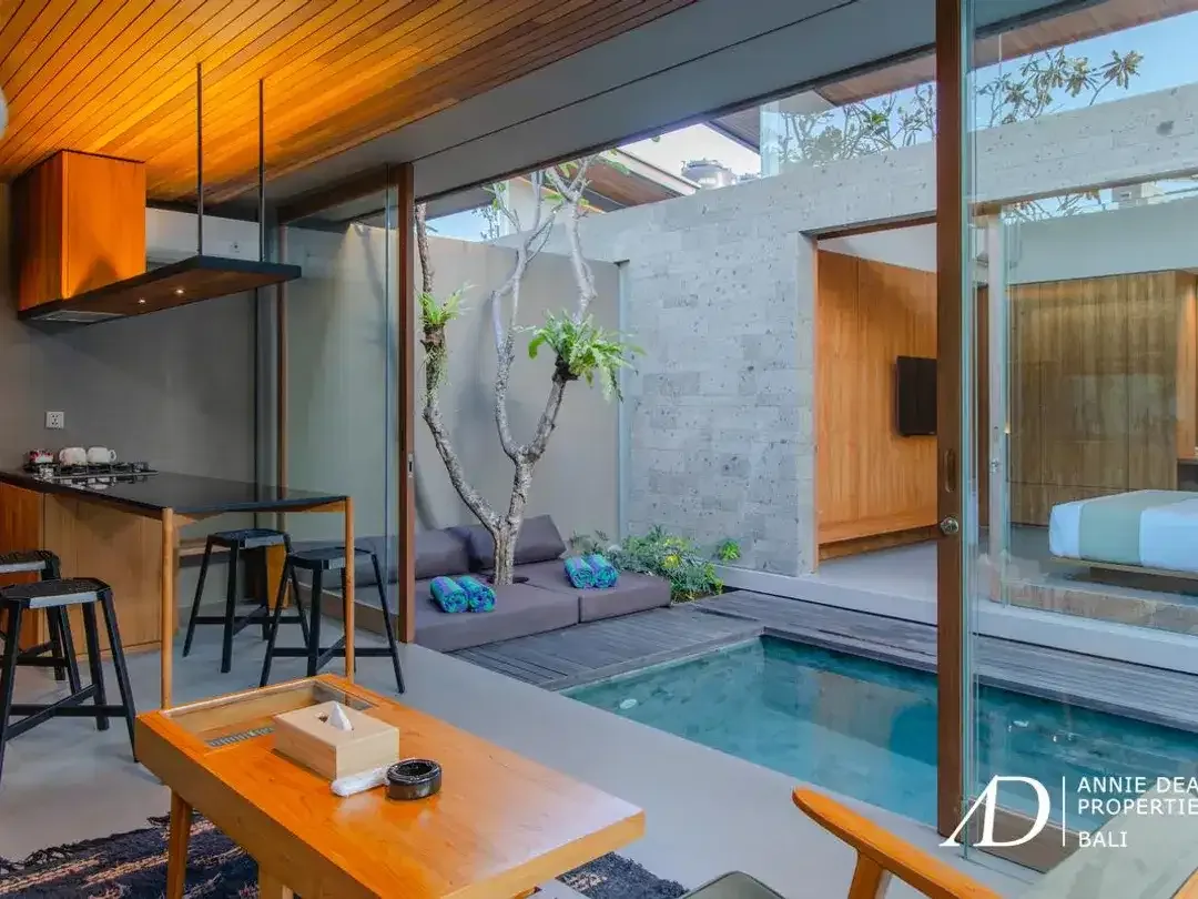 FREEHOLD | 2-BEDROOM MINIMALIST VILLA IN THE HEART OF CANGGU - Image 3 of 9