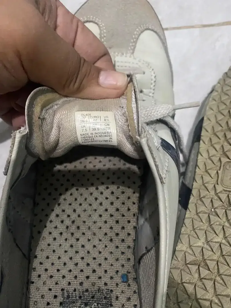 Sepatu onitsuka taiger - Image 1 of 3