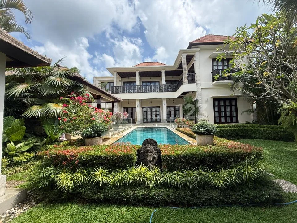 Luxury Tropical Balinese Villa - Jimbaran Bali - Image 1 of 4