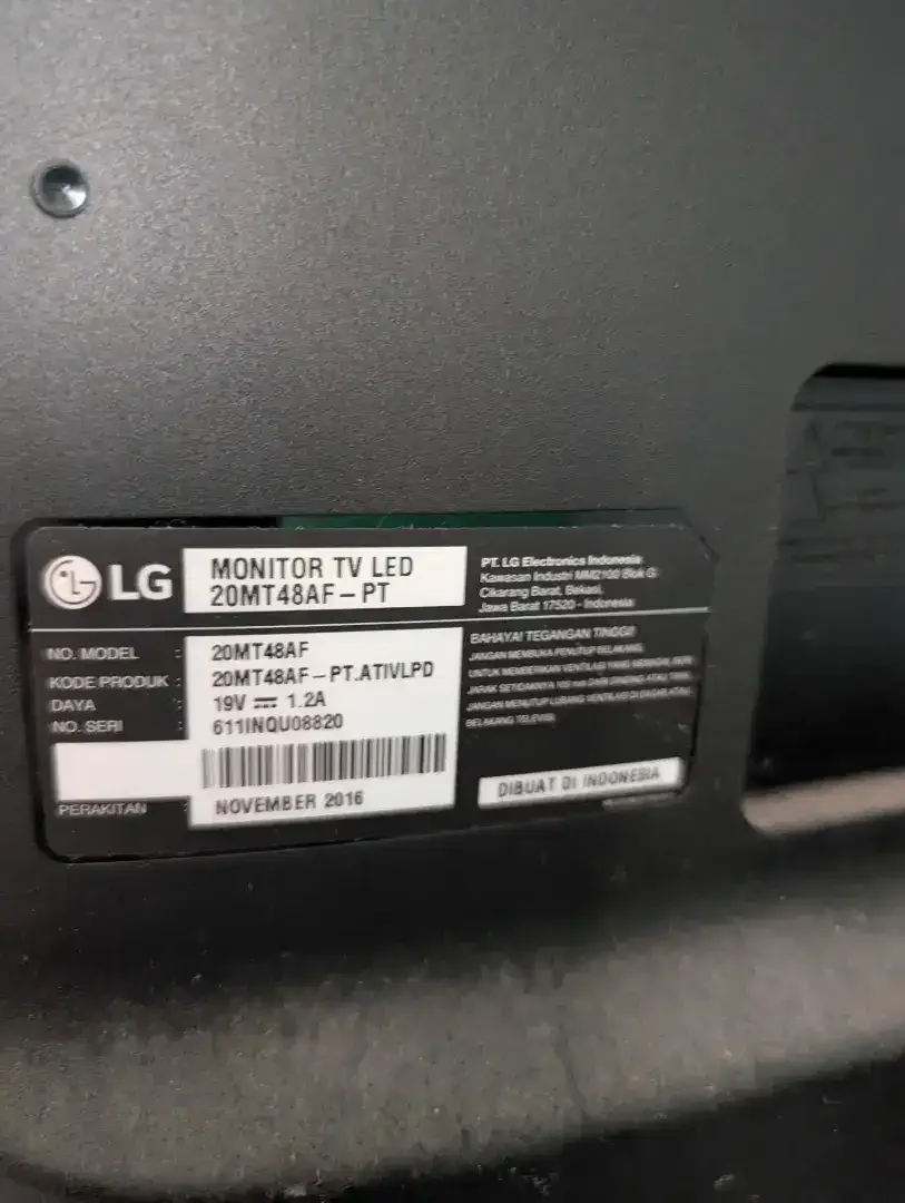 Tv LG 20inch like new - Image 2 of 4