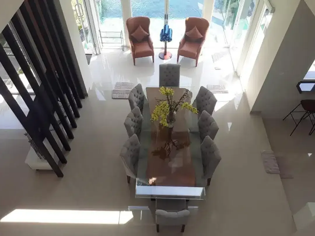 FREEHOLD – LUXURY VILLA 4 BEDROOMS - Image 9 of 10