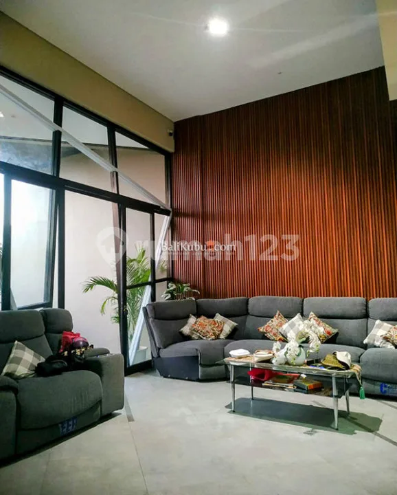 Amr-123.Yti.m | Disewakan Bulanan Rumah Mewah 4Br Fully Furnished di Jl Sedap Malam, Sanur Kaja - Denpasar - Image 4 of 4
