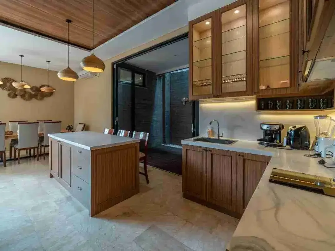 Villa Tropis Mewah Kerobokan Full Furnished - Image 10 of 10
