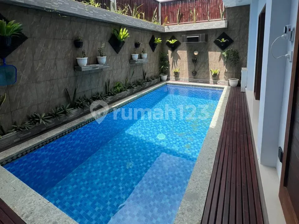 3Br Contemporary Villa, Serene Living & Easy Access In Ungasan - Image 1 of 4