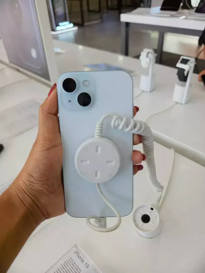 Iphone 15 128G / Blue - Image 1 of 2
