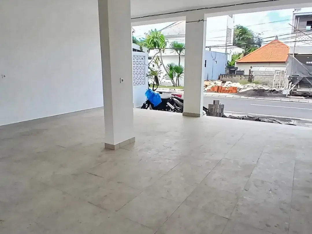 2 Storey Commercial Space In Cemagi Ideal For Restaurant, Office & Retail - Image 10 of 10