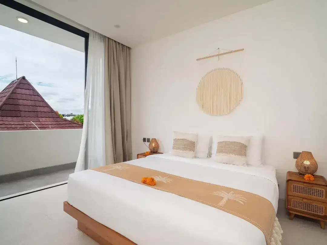 BRAND NEW VILLA 2 LANTAI DI CANGGU KUTA UTARA DEKAT PANTAI BERAWA - Image 7 of 10