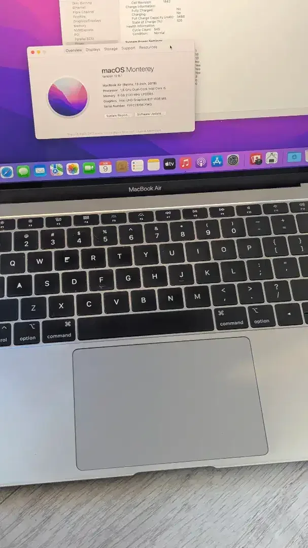 MACBOOK AIR 2019 - Image 4 of 9