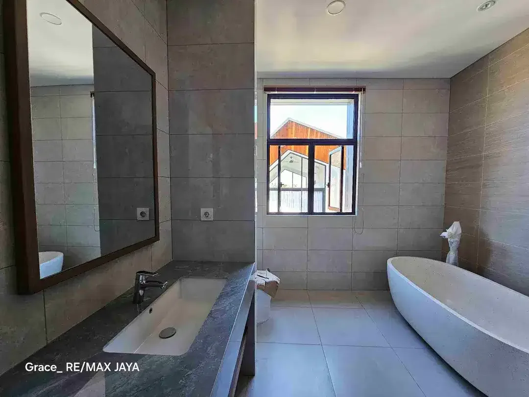Brand New 3Bedroom Villa at Pererenan Canggu - Image 9 of 10