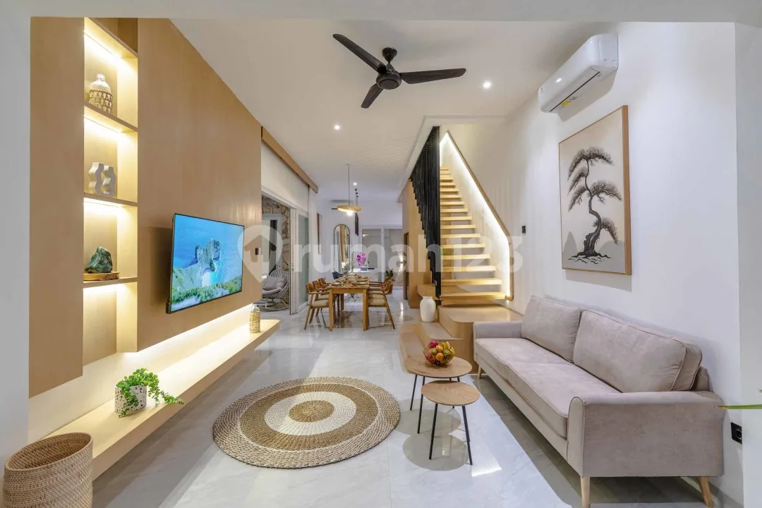 Brand New Modern 3 Bedroom Villa Prime Location In Jimbaran - Image 2 of 4