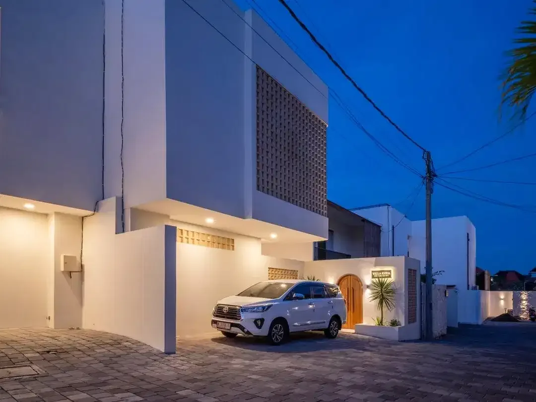 VILLA READY GOOD INVESMENT SUPER PREMIUM DEKAT CENTRAL CANGGU DAN BEACH - Image 9 of 10