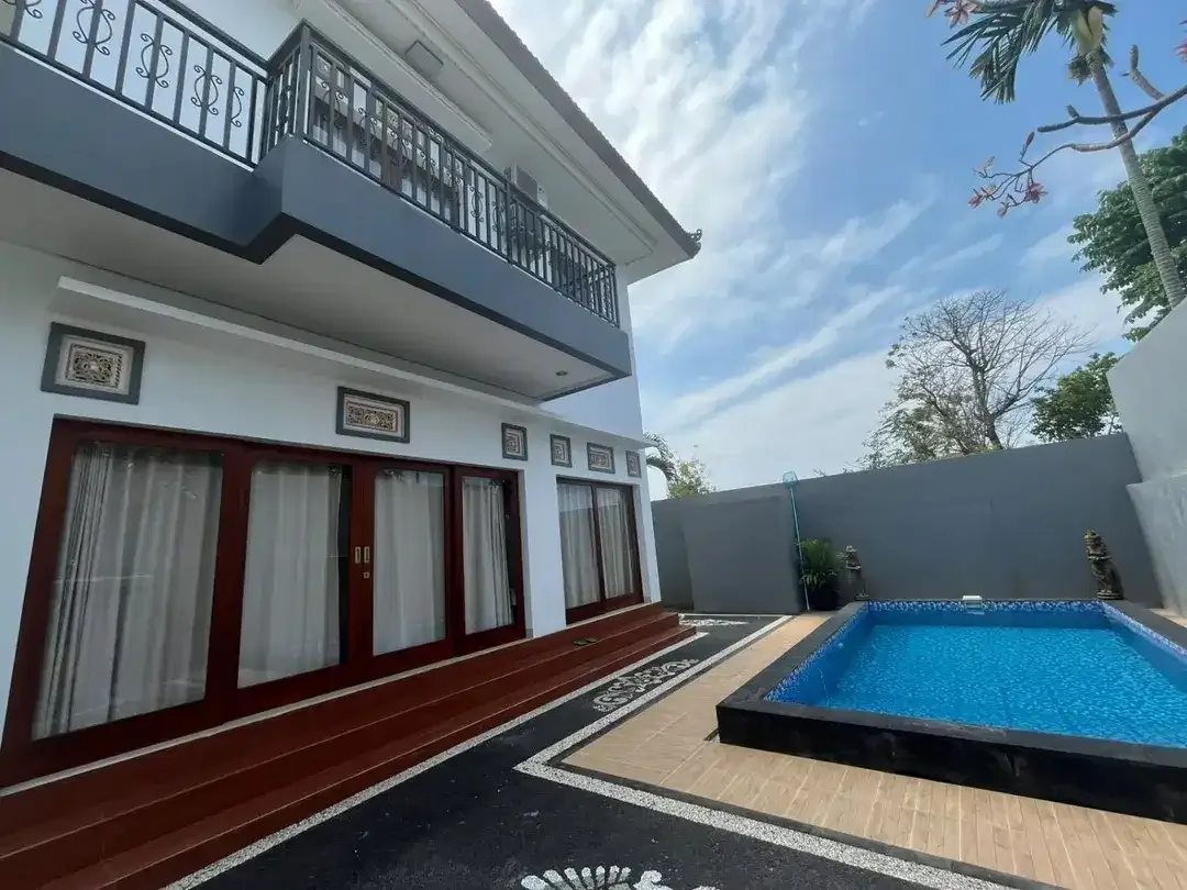 Spacious Fully Furnished 4-Bedroom Villa For Rent In Tanjung Benoa - Image 1 of 10