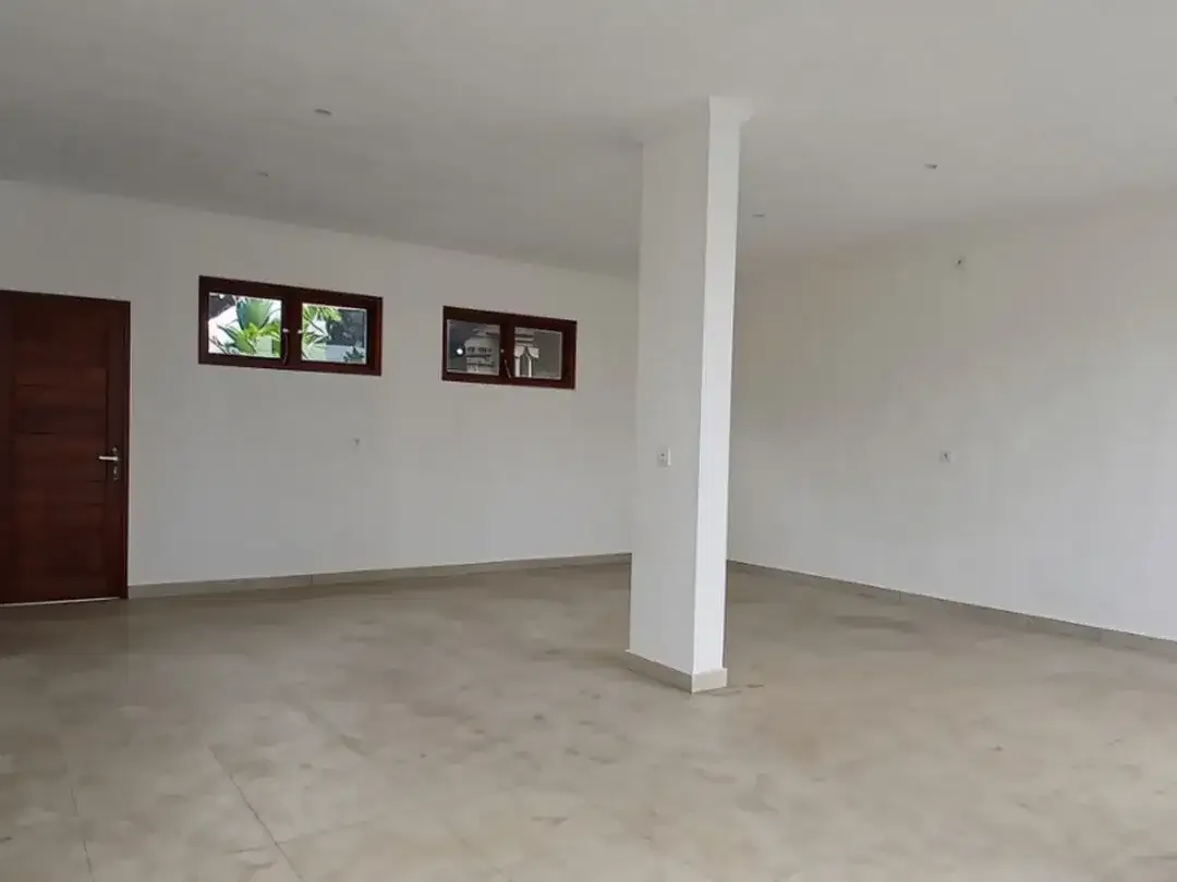 2 Storey Commercial Space In Cemagi Ideal For Restaurant, Office & Retail - Image 9 of 10
