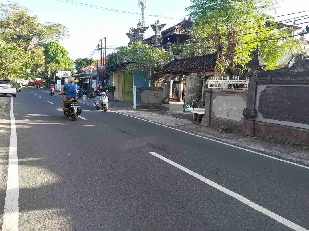 Buc Tanah 213M2 Pst Kota Bisnis Kuliner Raya Letda Kajeng Renon Jl8mtr - Image 2 of 4
