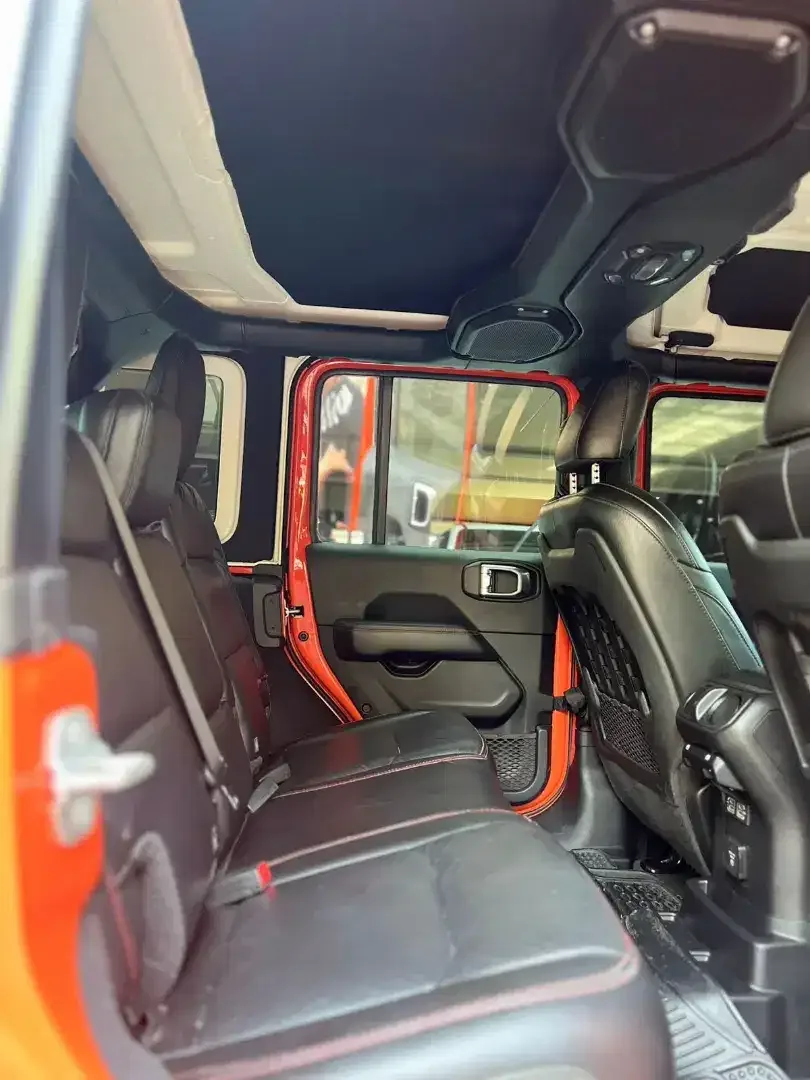 Jeep Rubicon JL 2020 Low KM 20rban - Image 7 of 9