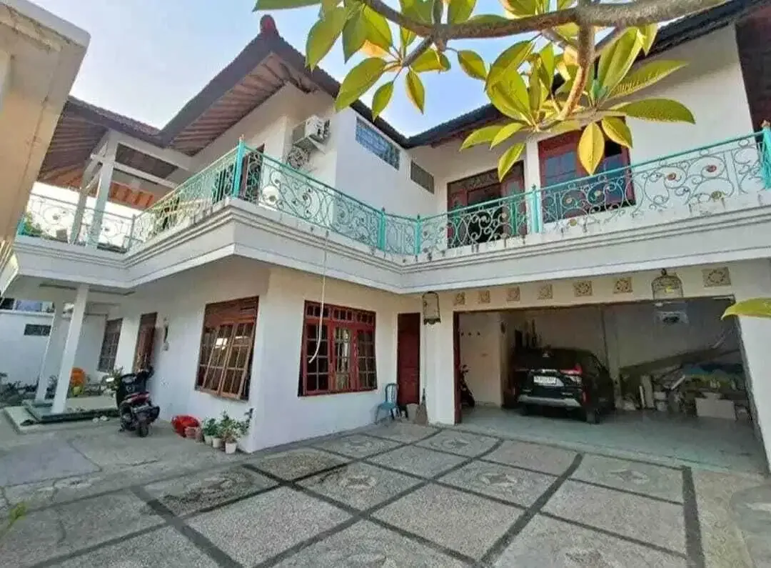 dijual rumah lantai 2 sidakary dekat sanur - Image 1 of 8