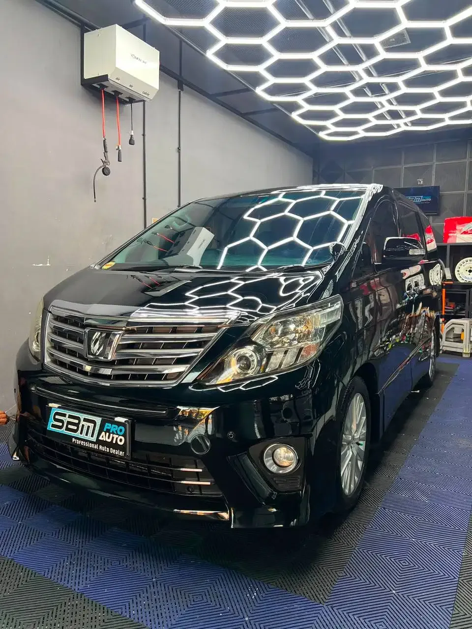 TOYOTA ALPHARD SC 2014 HITAM ASLI BALI, LOW KM - Image 3 of 10