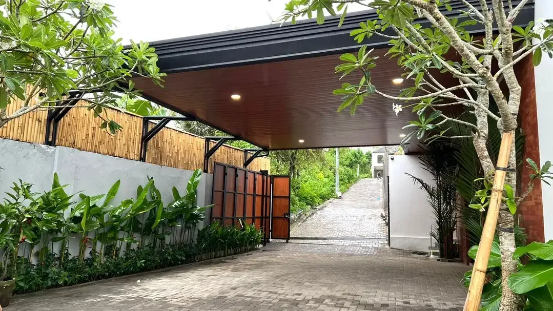 Villa Modern Mewah di Puri Gading Jimbaran, Kolam Besar - Image 5 of 10