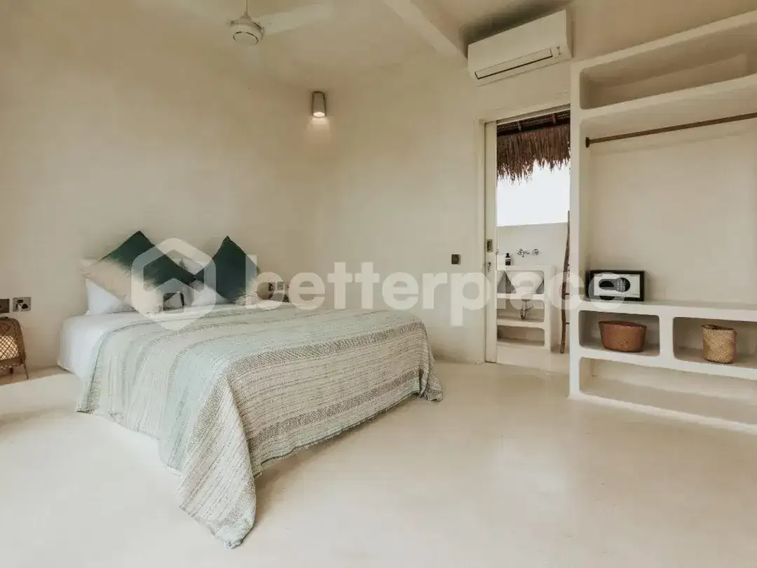 Freehold 4 Bedroom Seseh Villa Just 2 Minutes from the Beach – A Refined Investment Opportunity - Image 5 of 10