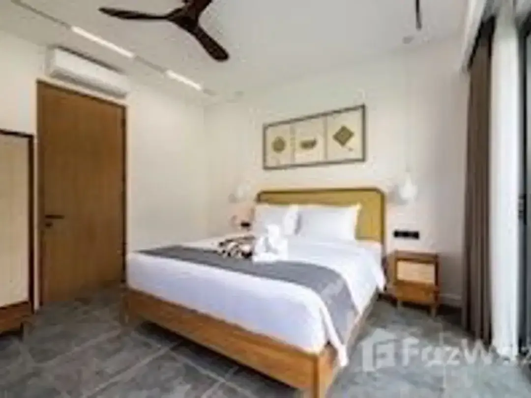 7 Bedroom Villa for sale in Batu Bolong, Bali - Image 9 of 10