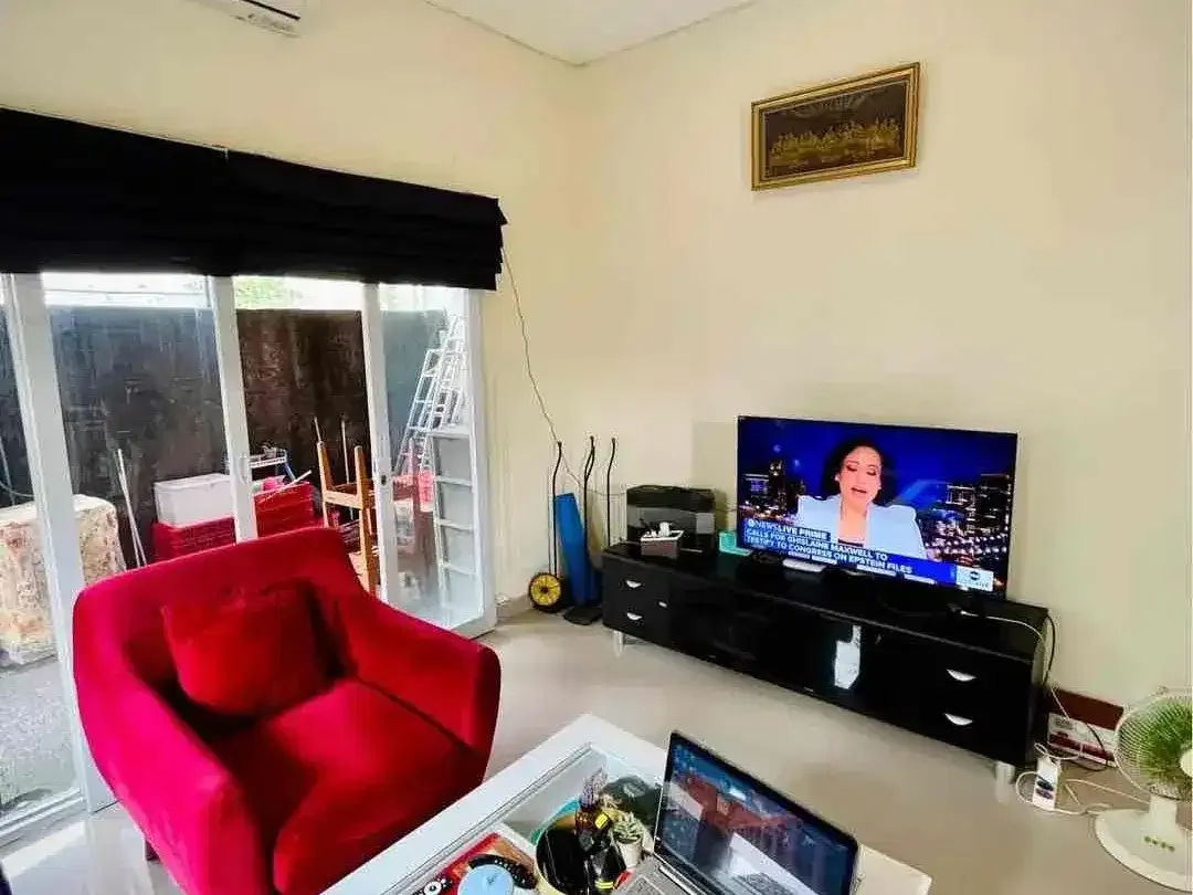 DIJUAL Rumah pribadi, SHM 
IMB 
*cocok utk hunian / investasi

Lokasi strategis, dalam perumahan.
Bebas Banjir. - Image 5 of 5