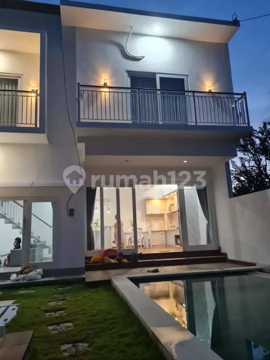 Villa 2 Lantai Strategis Dekat Pantai Ada Pool di Ungasan - Image 2 of 4