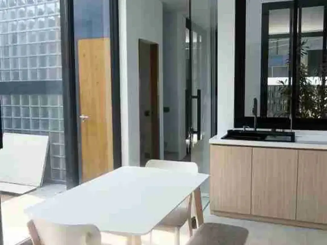 Jual rumah baru 1 are + pool ,  full furnish tinggal masuk bawa koper di Cempaka area Buluh Indah Denpasar Bali - Image 5 of 10