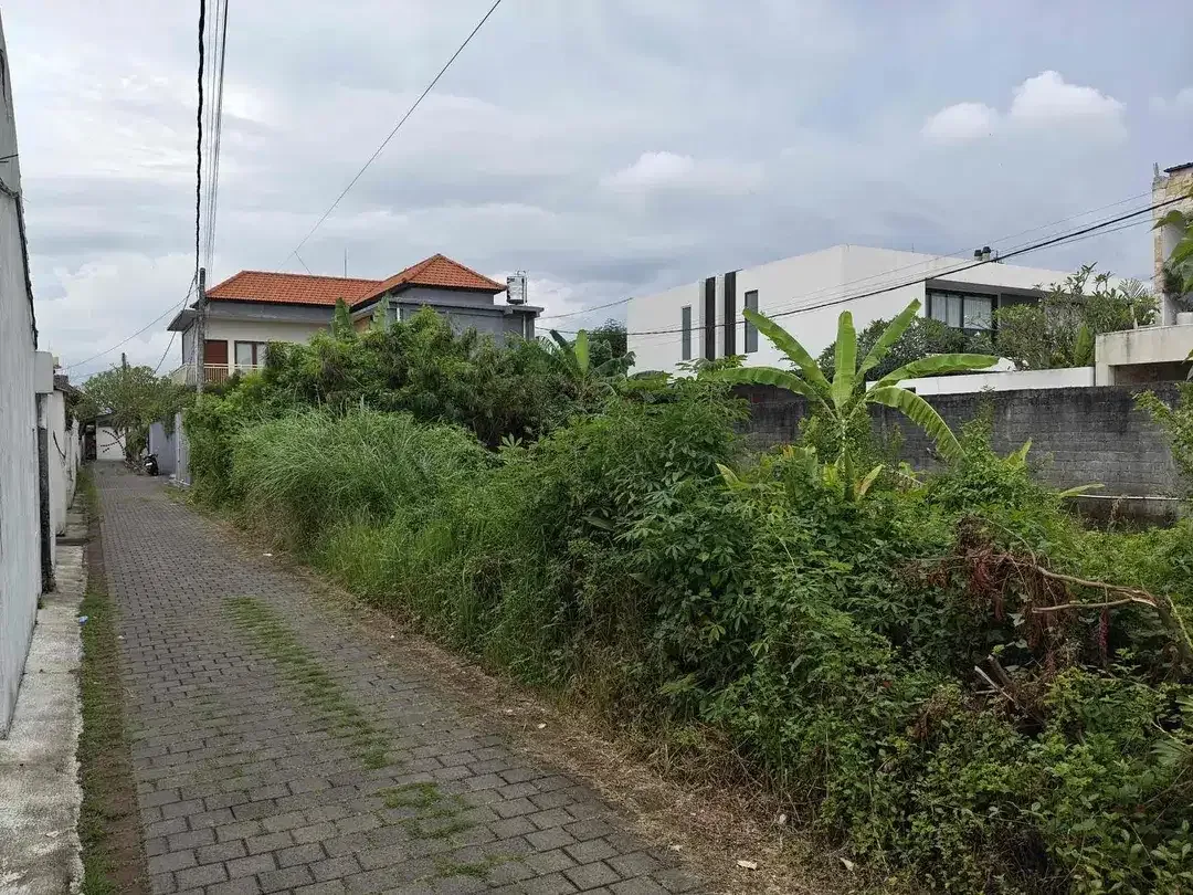 SMALL PLOT PRIME AND STRATEGIC LOCATION AT UMALAS BUMBAK - Image 3 of 7