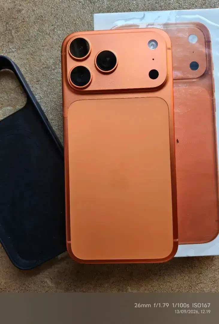 Iphone 17 promax 1tb - Image 4 of 4