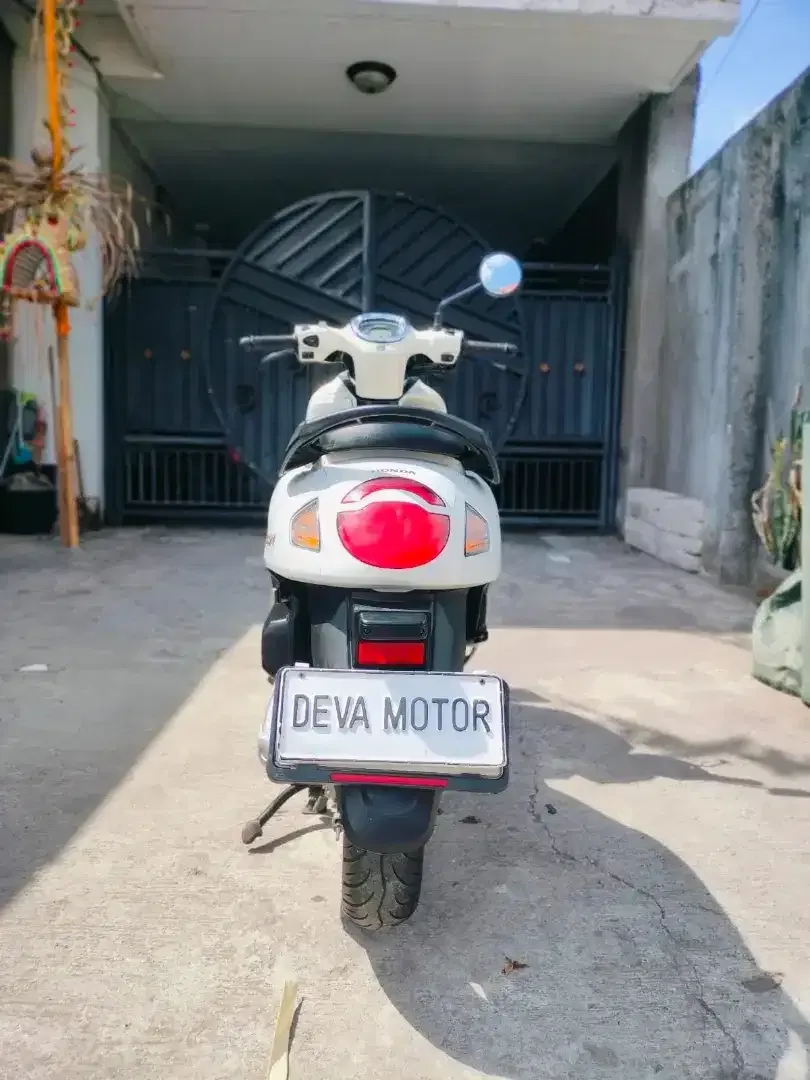 Scoopy energetic 2025 putih Deva motor - Image 5 of 6