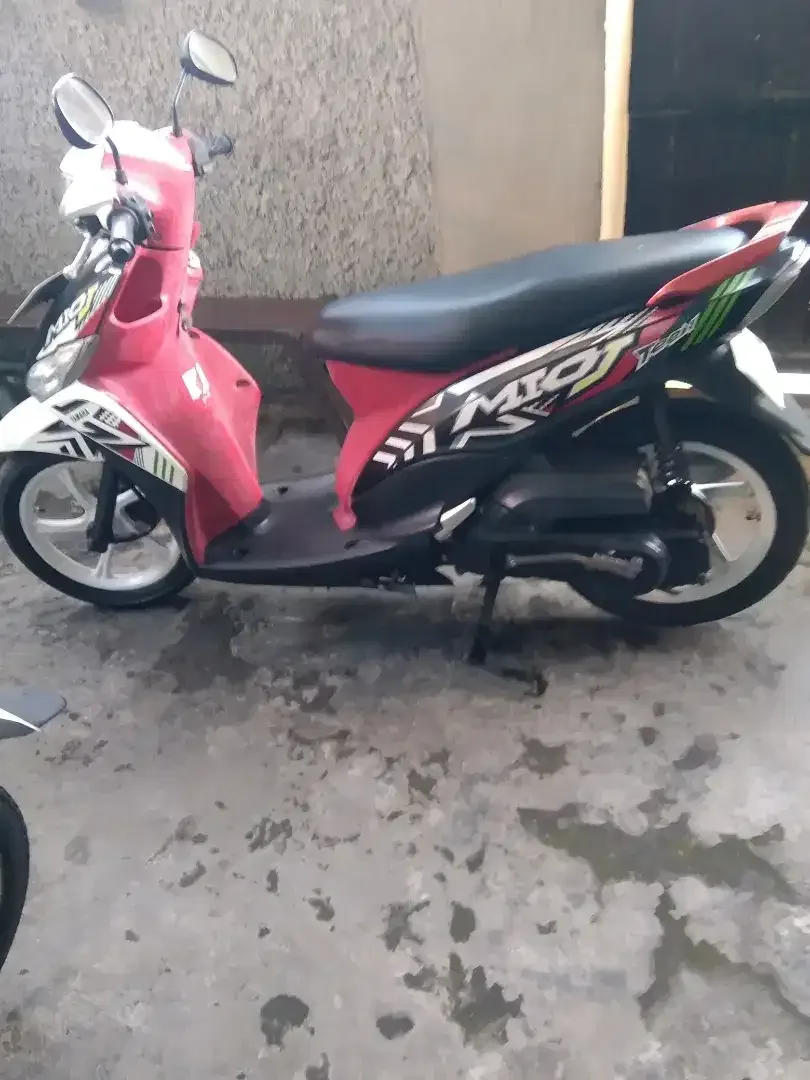 yamaha mionj enjeksi cat strip ori - Image 1 of 7