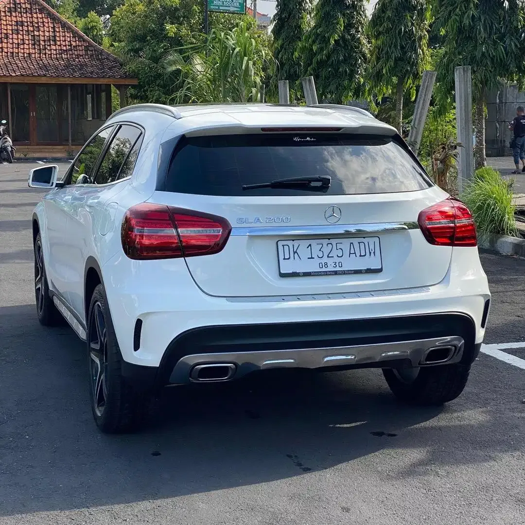 Mercedes-Benz GLA200 AMG Sport 1.6 AT – 2018 - Image 4 of 9