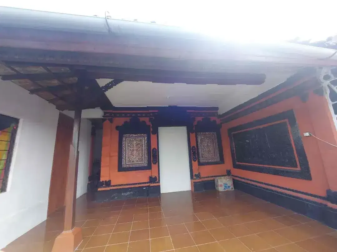 Di jual Kost Lantai 2
Lokasi di Tukad Languan Panjer - Image 5 of 10