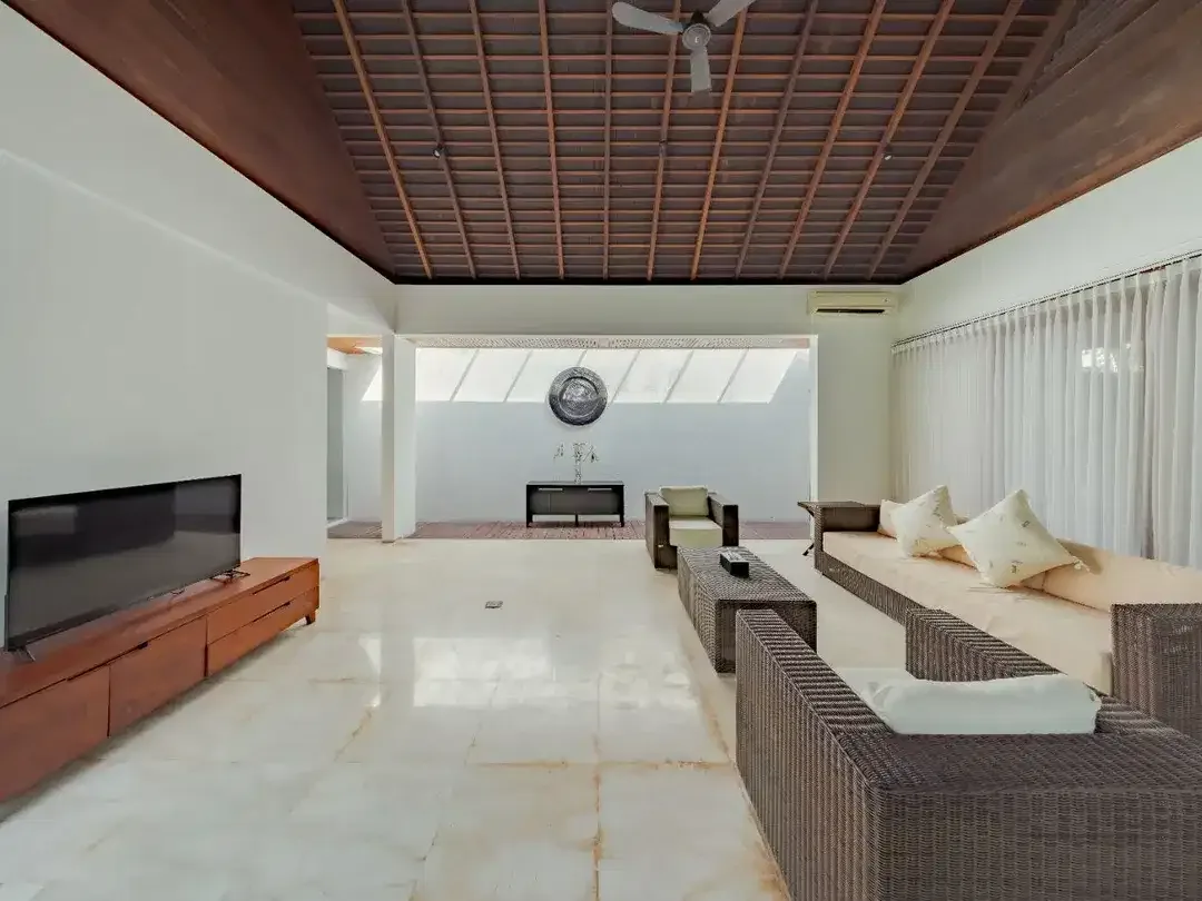 3 Bedrooms Villa with Private Pool in a Strategic Location Near Finns Beach Club Berawa – Canggu - Image 4 of 7
