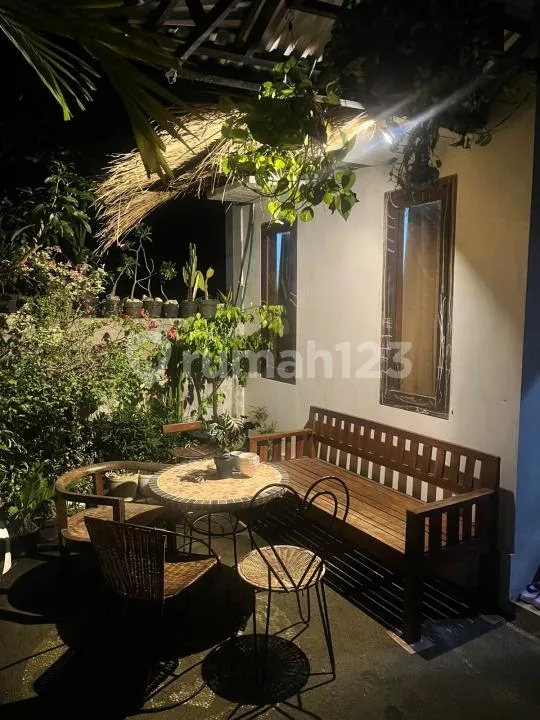 Disewa Megah Rumah Full Furnished Dijimbaran - Image 1 of 4