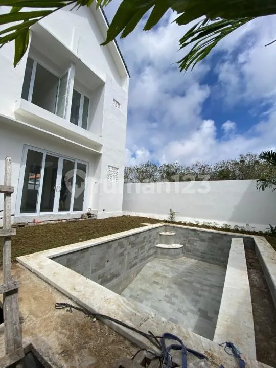 Villa Baru Modern With Poll Lokasi Strategis di Kutuh, Nusa Dua - Image 1 of 4