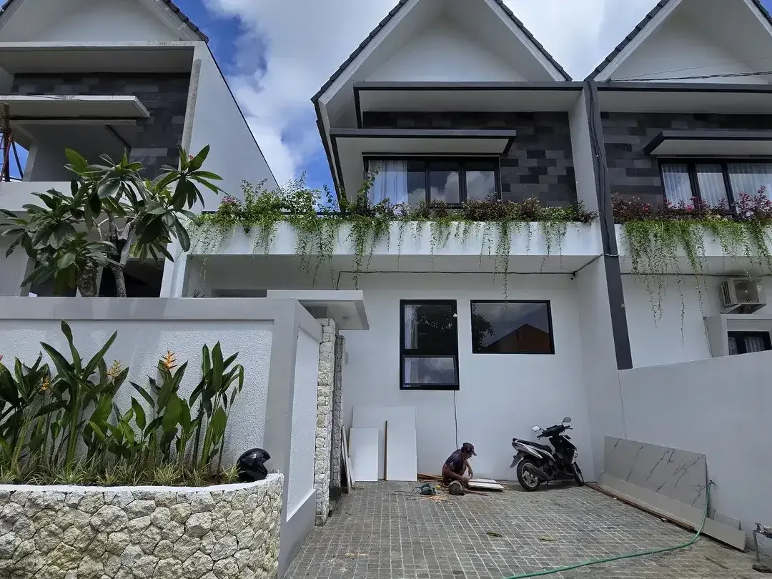 VILLA CANTIK DI NUSADUA BALI DEKAT I.T.D.C - Image 1 of 9