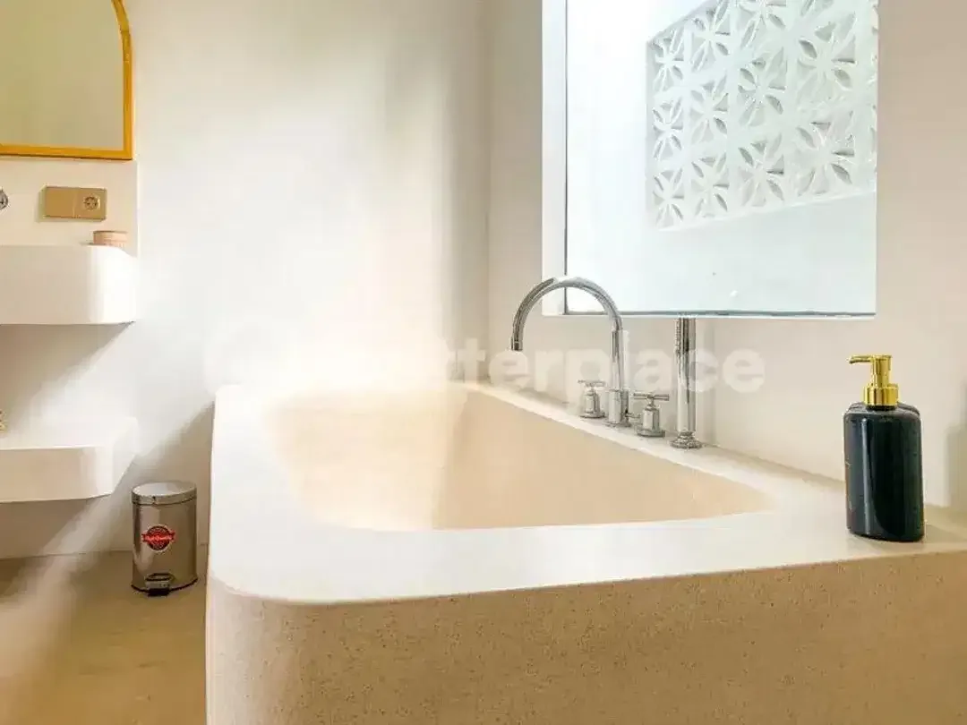 Charming Modern Villa in Kayu Tulang, Canggu 1 Bedroom Investment Opportunity - Image 8 of 10