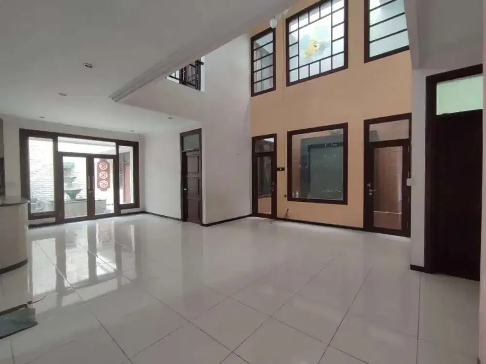 Jual rumah BESAR dan MEWAH, luas 4are di gatsu tengah kota Denpasar - Image 10 of 10