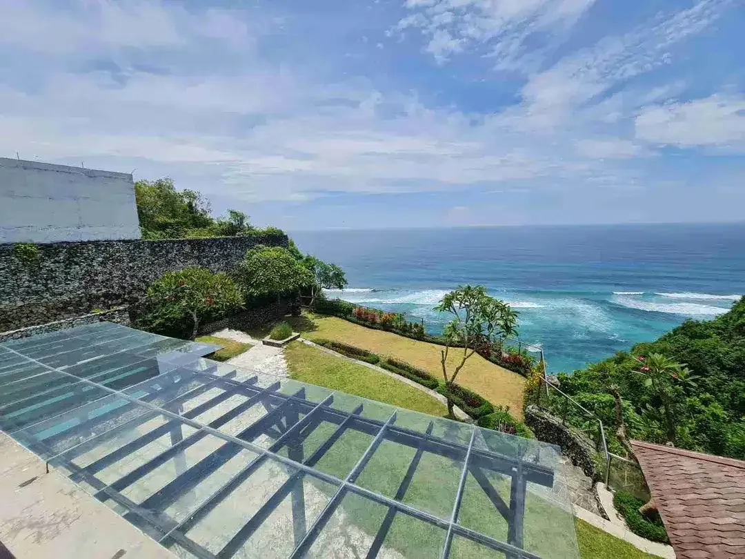 Villa Mewah di Bibir Tebing Kawasan Elite Ungasan - Image 3 of 10