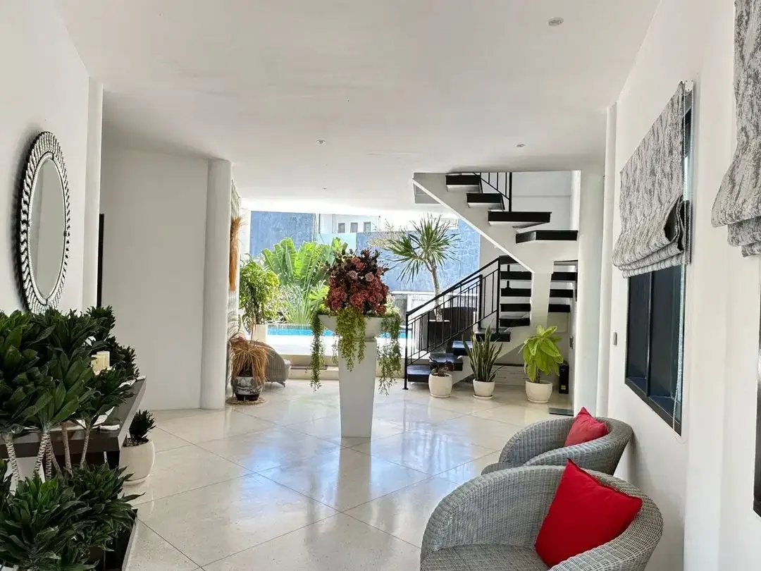 Luxury Spacious Villa Beautiful View in Nusa Dua Near STP Dharmawangsa - Image 8 of 10