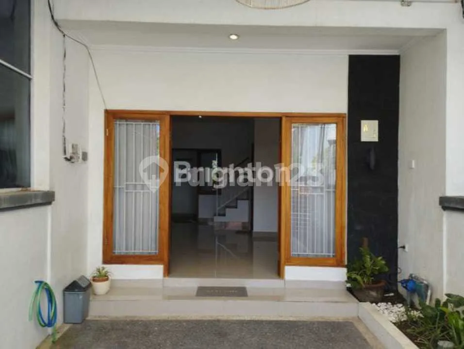 Sewa Rumah 2 Lantai 2 Kamar Mahendradatta Padangsambian Denpasar Barat - Image 1 of 4