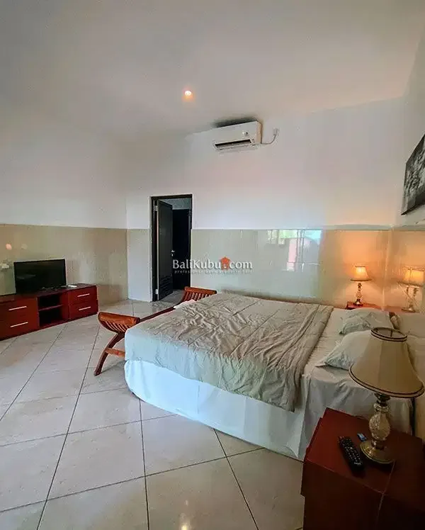 [AMR-133.ARY] For Monthly Rent Apartment Suite Room in Ungasan South of Kuta - Image 5 of 10
