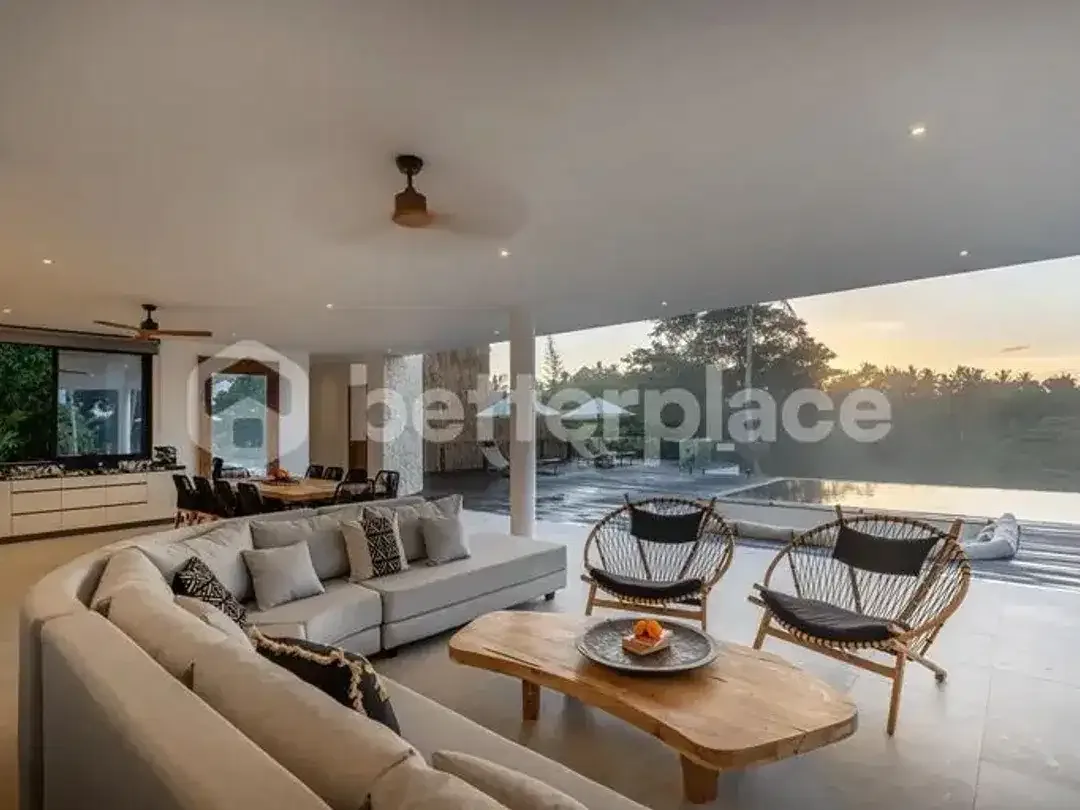 Curved Modernist Luxury Above Ubud's Jungle Canyon - Image 3 of 10