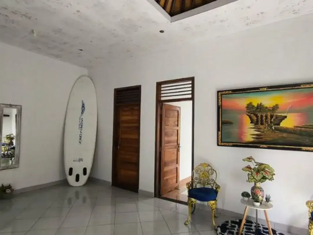 RUMAH PINGGIR JALAN UTAMA GOA GONG UNGASAN JIMBARAN BADUNG, BALI - Image 8 of 10