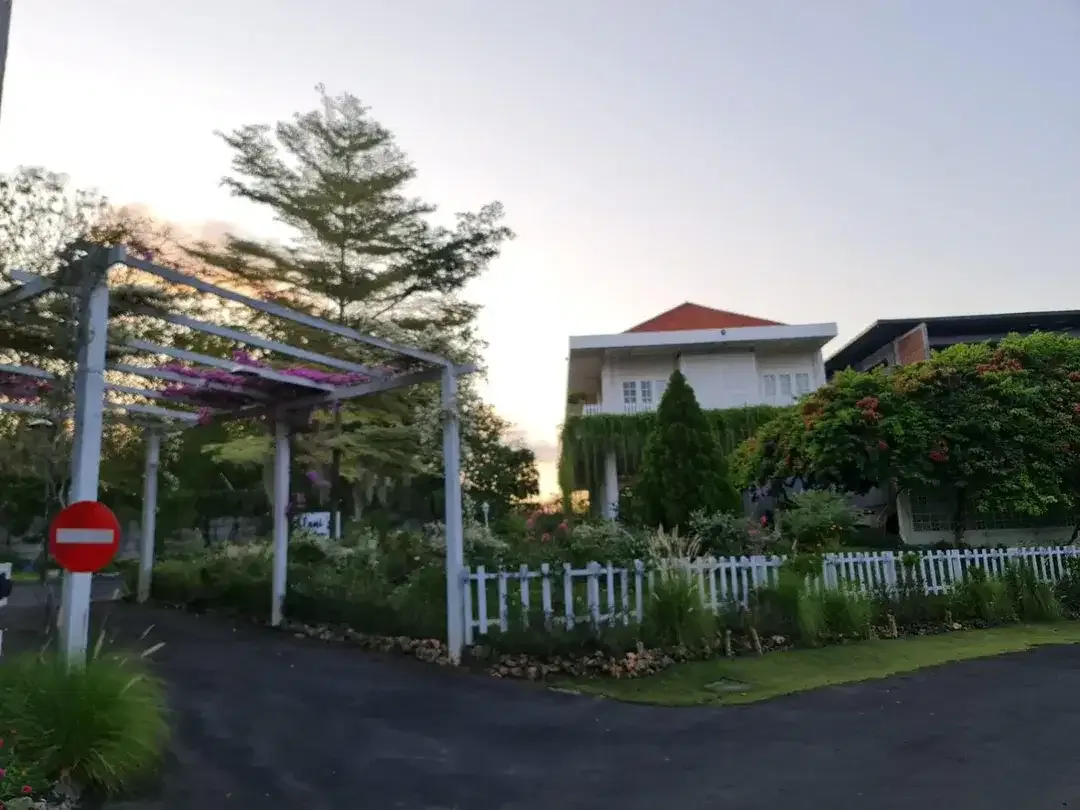For Sale Rumah Santorini Yunani Style, SHM - Image 8 of 10