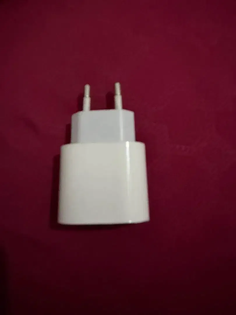 Dijual kepala charger iphone 12-16 only original ibox - Image 1 of 2