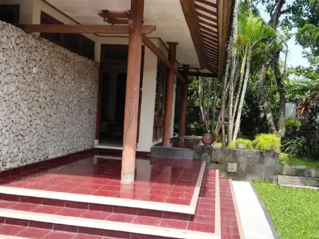 RUMAH STRATEGIS PUSAT KOTA DI AHMAD YANI DENPASAR - Image 7 of 9